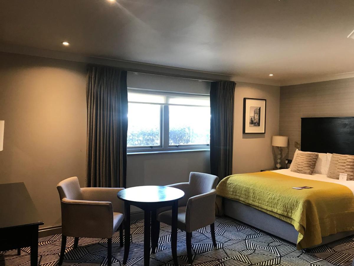 Hunton Park Hotel Кингс-Лангли Экстерьер фото