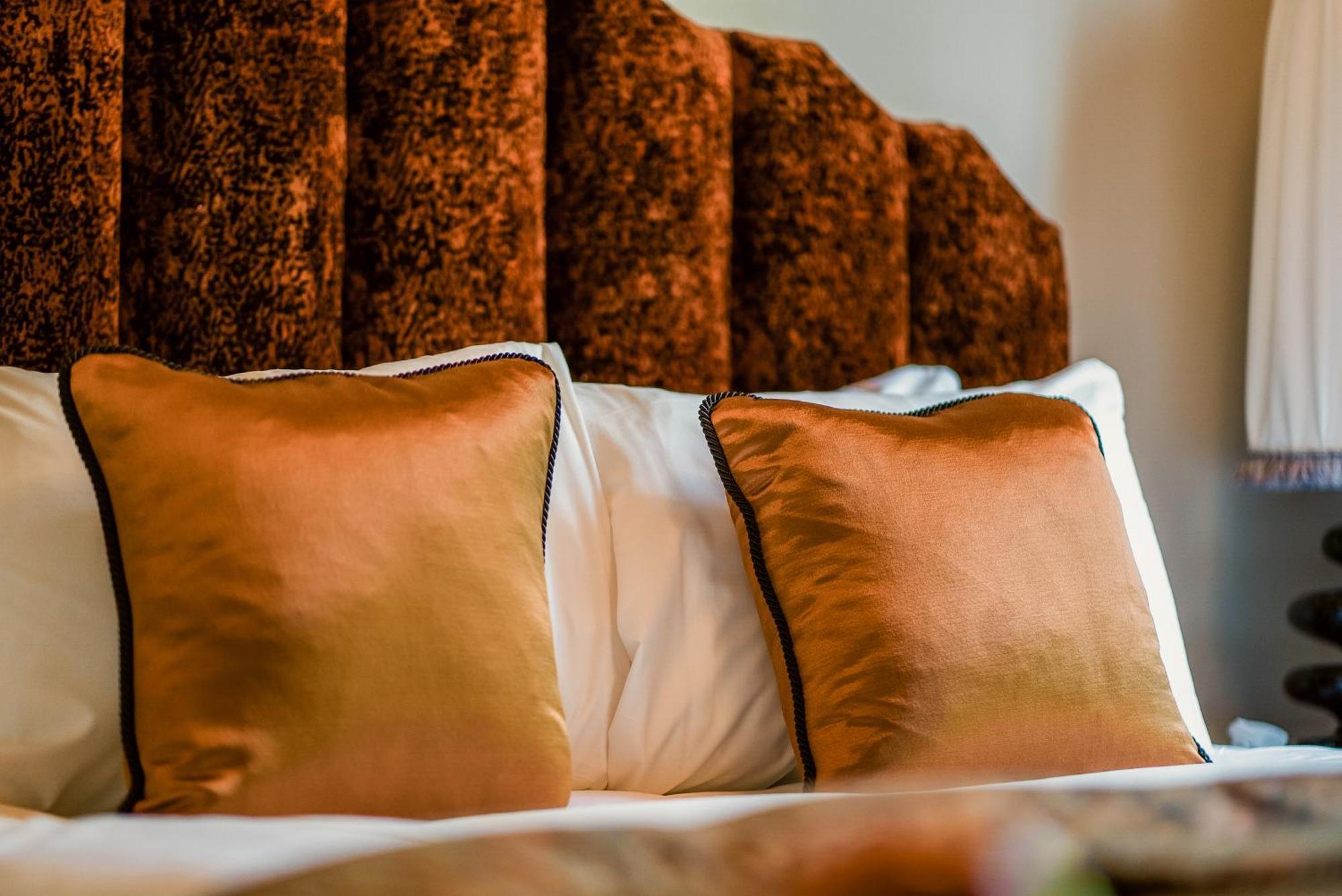 Hunton Park Hotel Кингс-Лангли Экстерьер фото