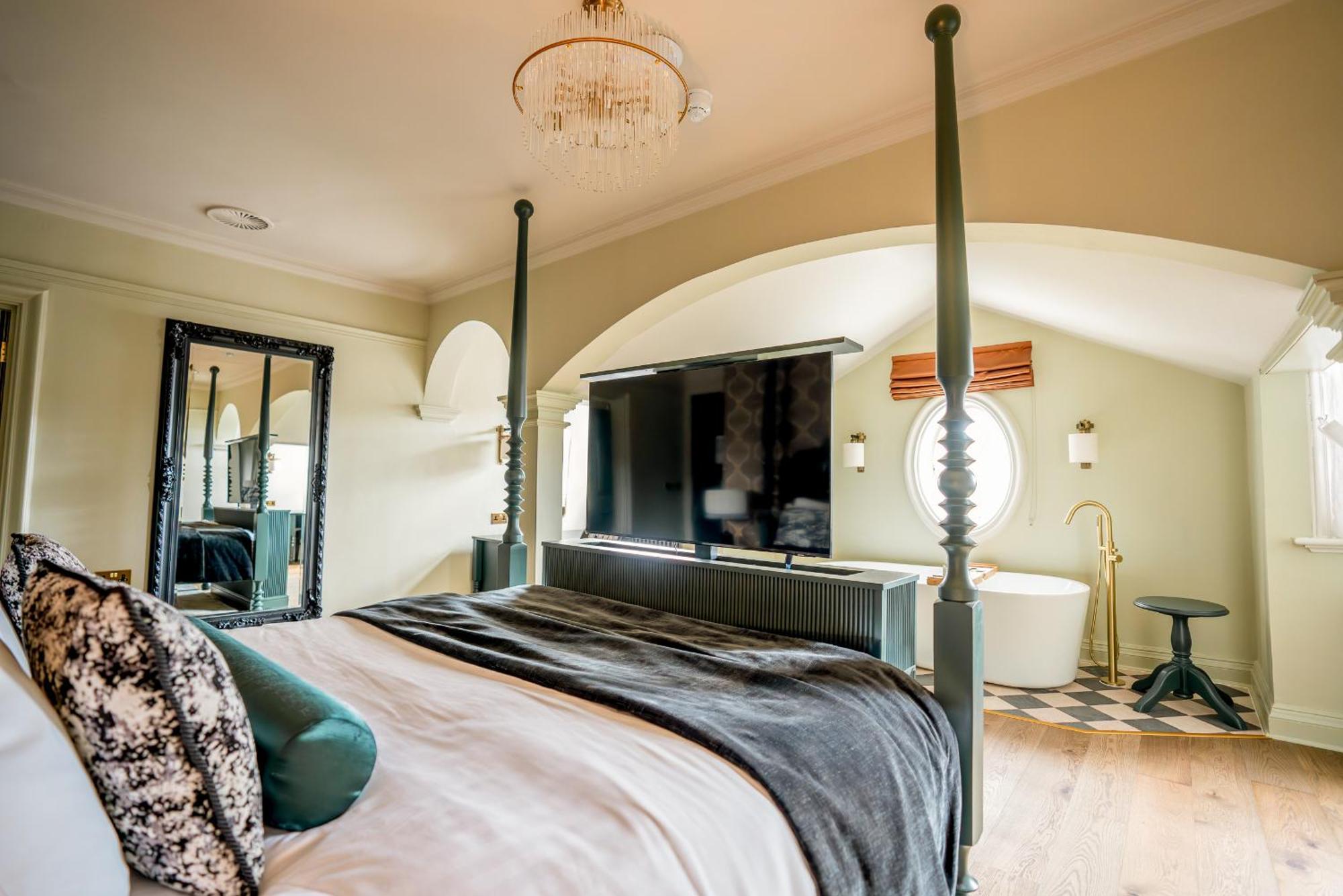 Hunton Park Hotel Кингс-Лангли Экстерьер фото